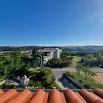 Zekic Family With Large Garden & Private Parking Quiet Area Apartamento Lopar