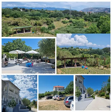 Zekic Family With Large Garden & Private Parking Quiet Area