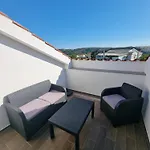 Apartament Zekic Family With Large Garden & Private Parking Quiet Area *